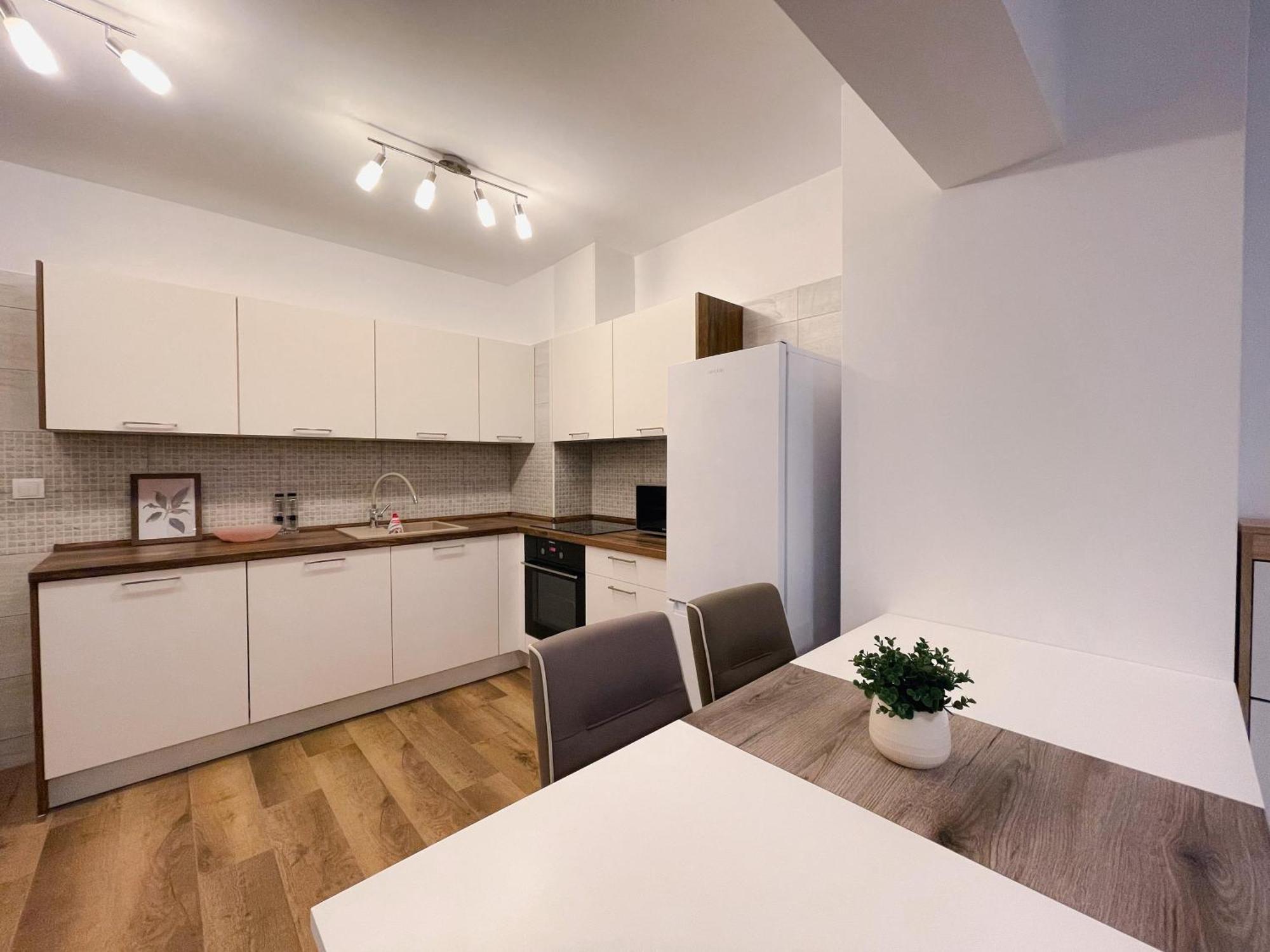 Ad Apartments Cluj-Napoca Rum bild